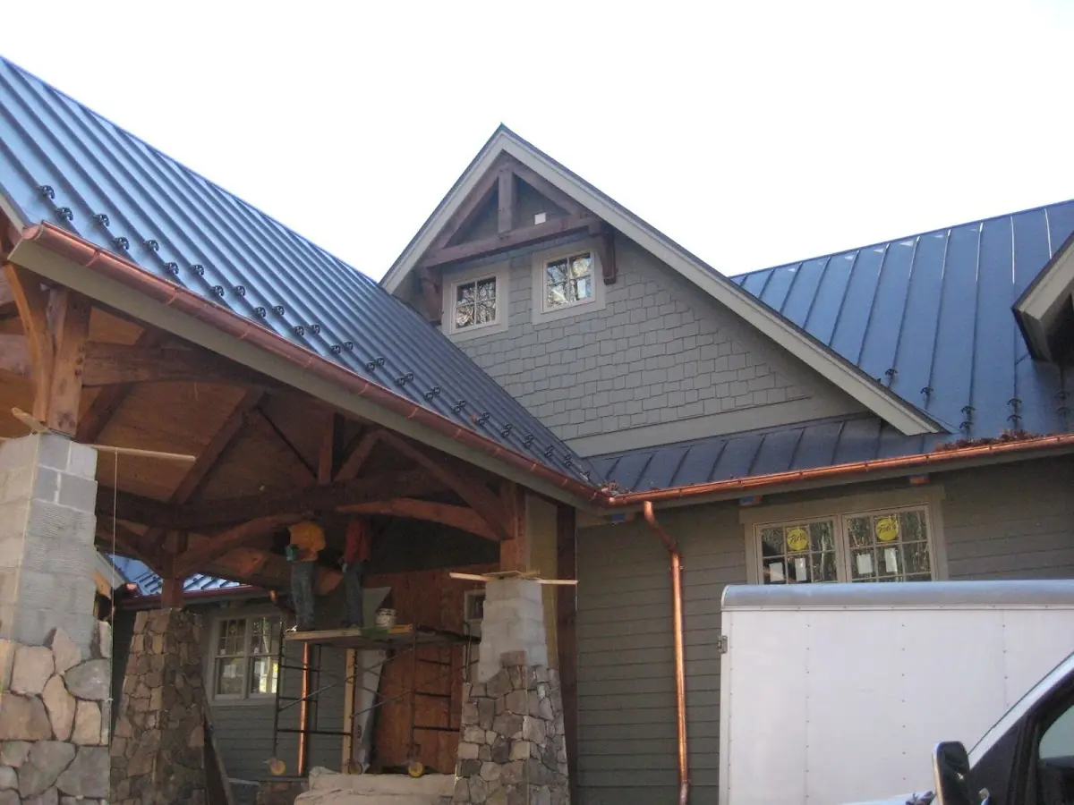 Craftsman Roofing team delivering quality roofing work in Tupelo